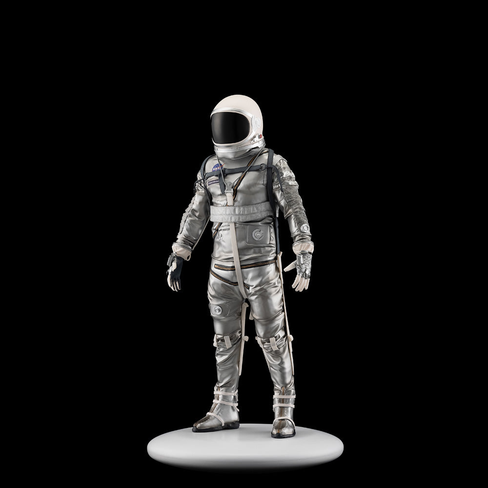 UPOINT STUDIO - NASA Mercury Project Space Suit The 1:4 Sculpture