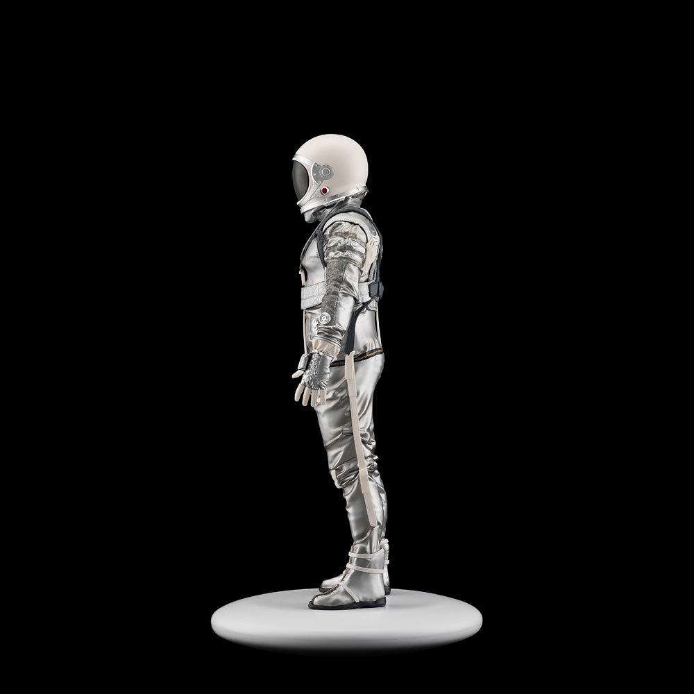 UPOINT STUDIO - NASA Mercury Project Space Suit The 1:4 Sculpture