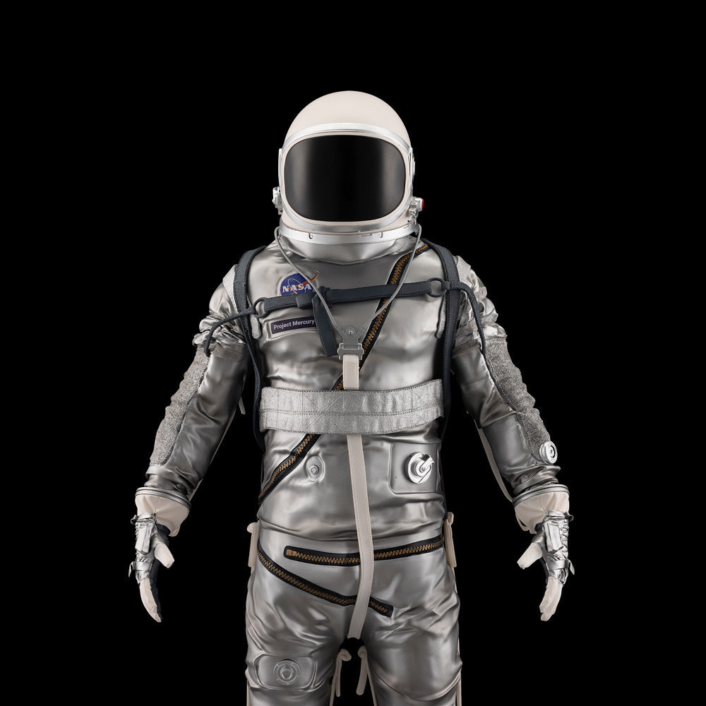 UPOINT STUDIO - NASA Mercury Project Space Suit The 1:4 Sculpture