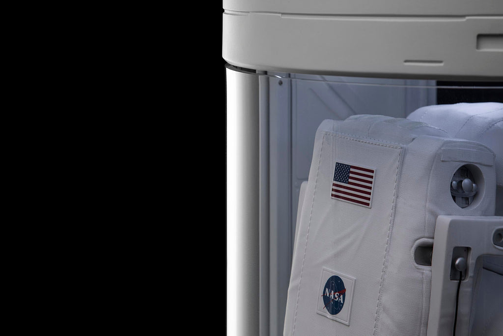 UPOINT STUDIO - Spaceman 3 The 1:4 NASA Astronaut Scale model