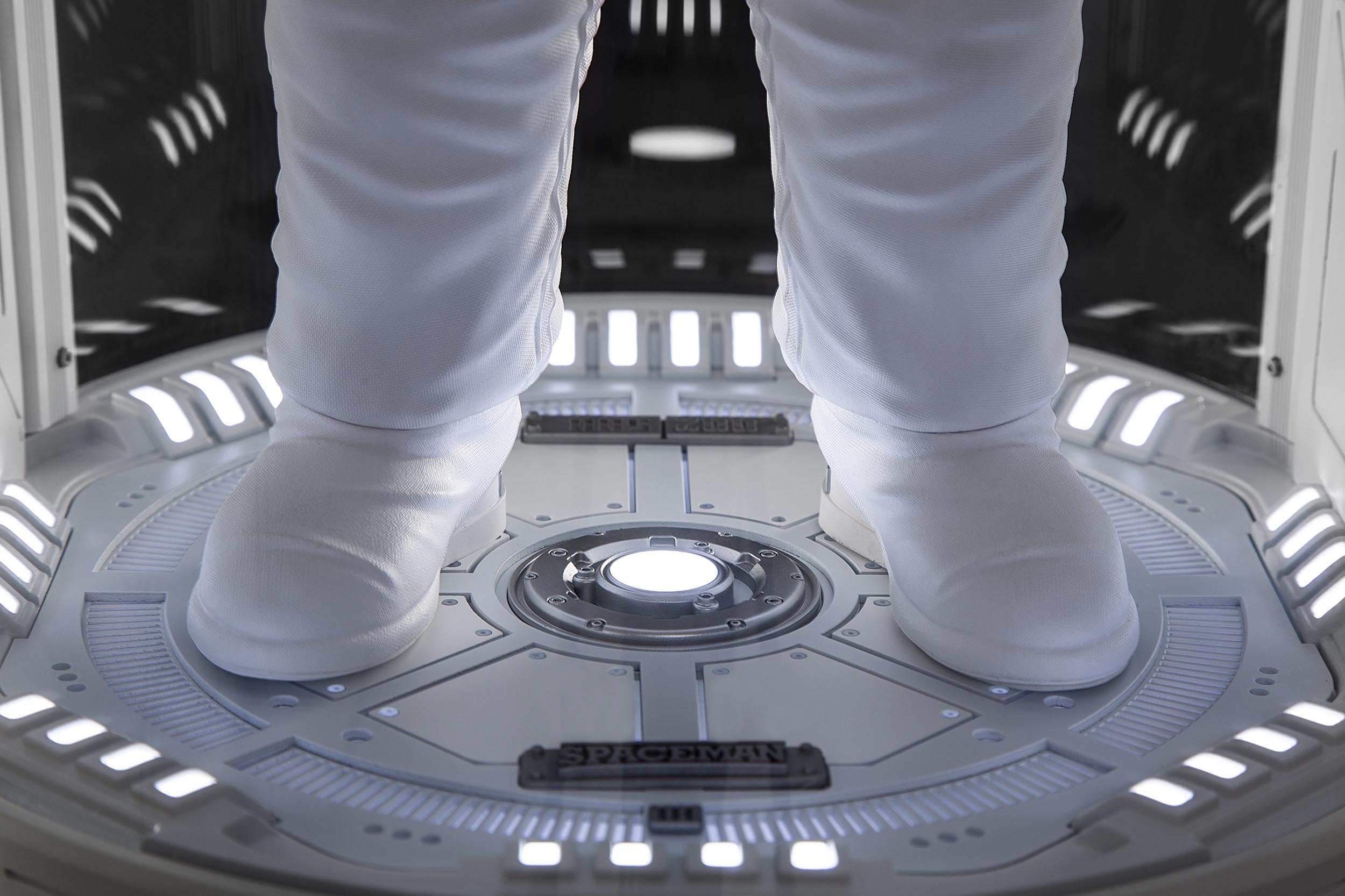 UPOINT STUDIO - Spaceman 3 The 1:4 NASA Astronaut Scale model