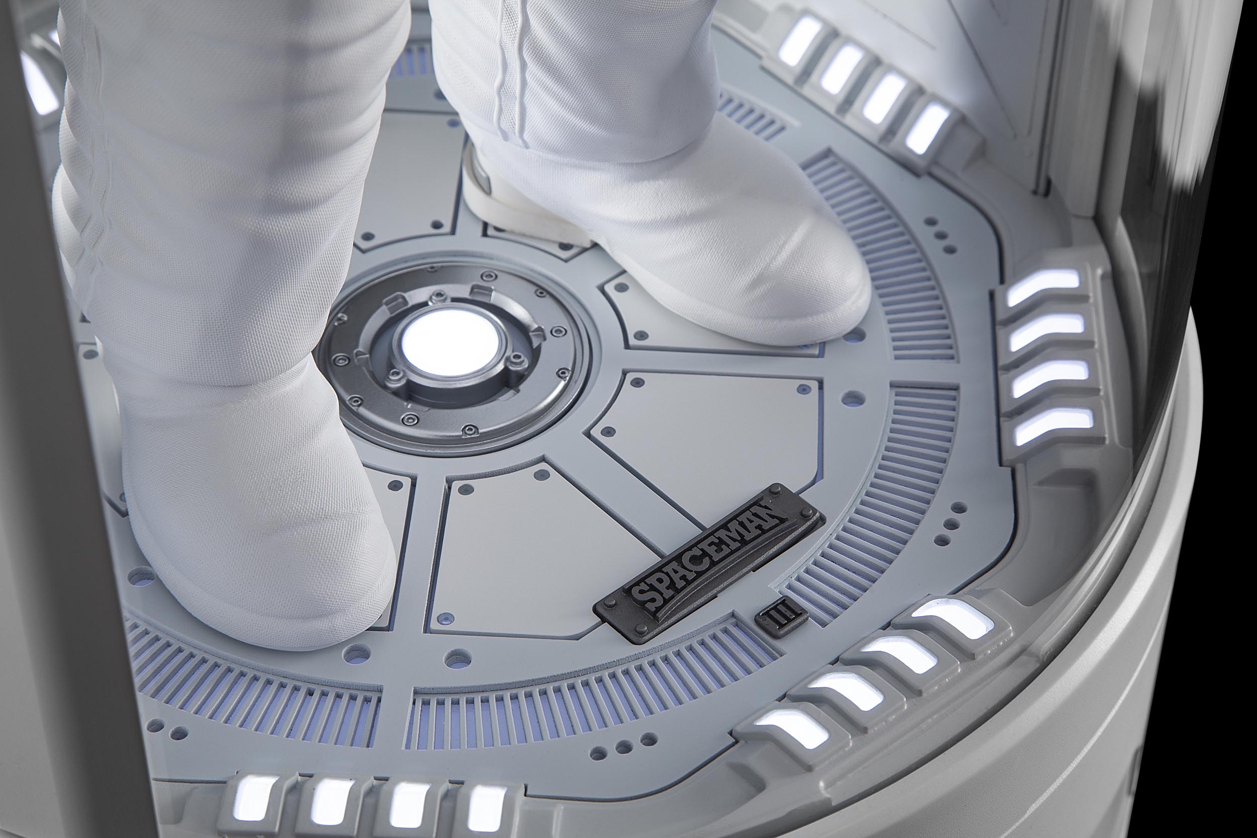 UPOINT STUDIO - Spaceman 3 The 1:4 NASA Astronaut Scale model