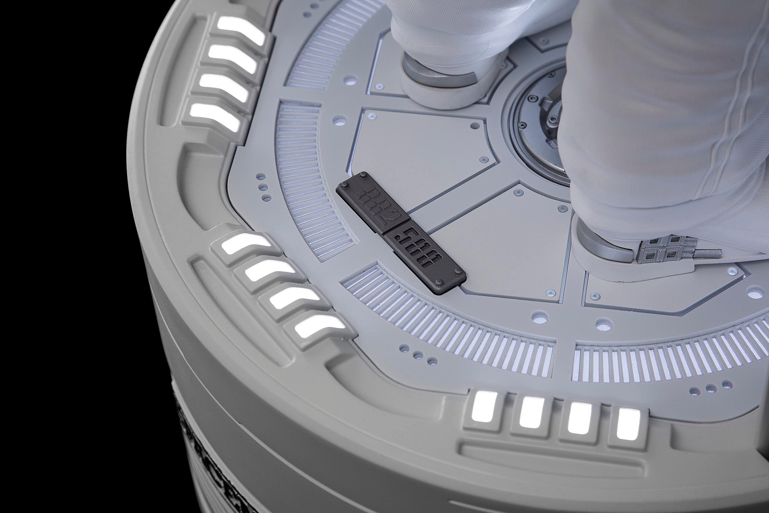 UPOINT STUDIO - Spaceman 3 The 1:4 NASA Astronaut Scale model