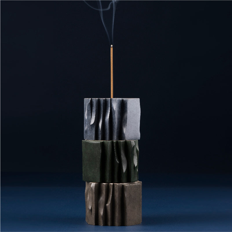 SOAPMEN Bronze Vertical Bar Incense Holder