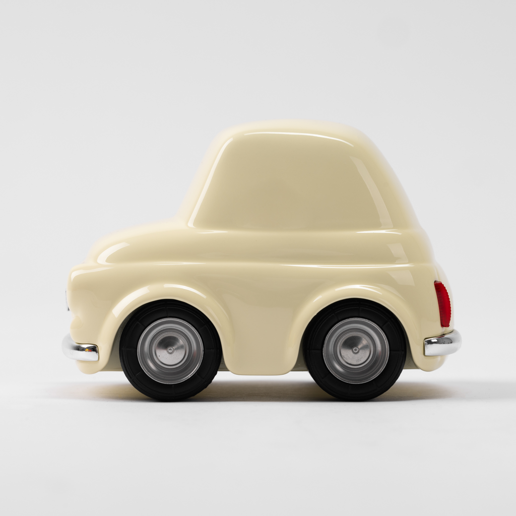 ON WHEELS Q CAR 1：24 Scale Models - F ver. Almond