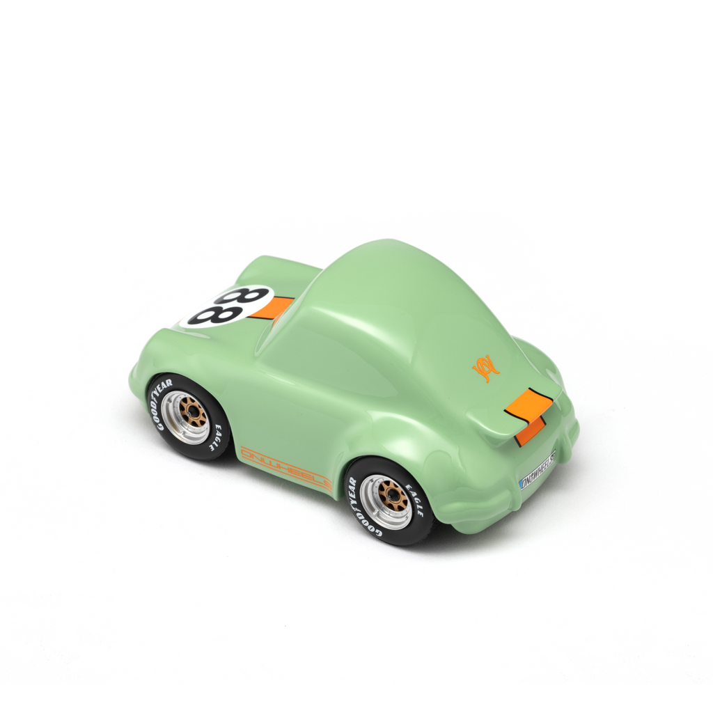 ON WHEELS Q CAR 1：24 Scale Models - P ver.  no.88 Grass Green