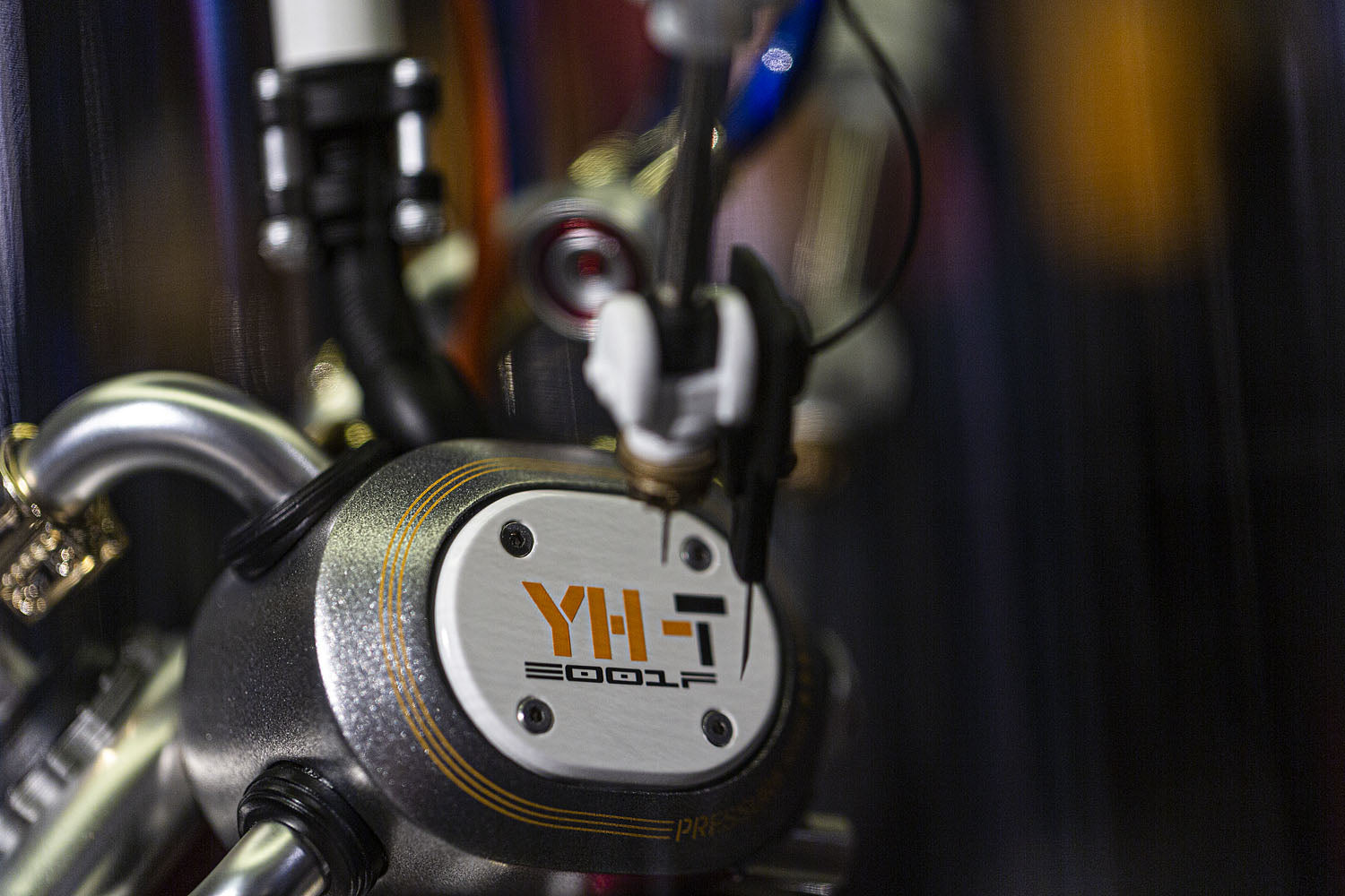SOLAR LAB x YUHAN DESIGN STUDIO ornaments - Mechanical Heart limited 500