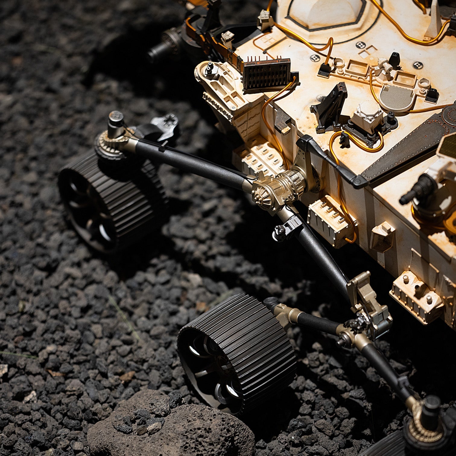 UPOINT STUDIO - NASA Perseverance Rover 1:7 Scale model