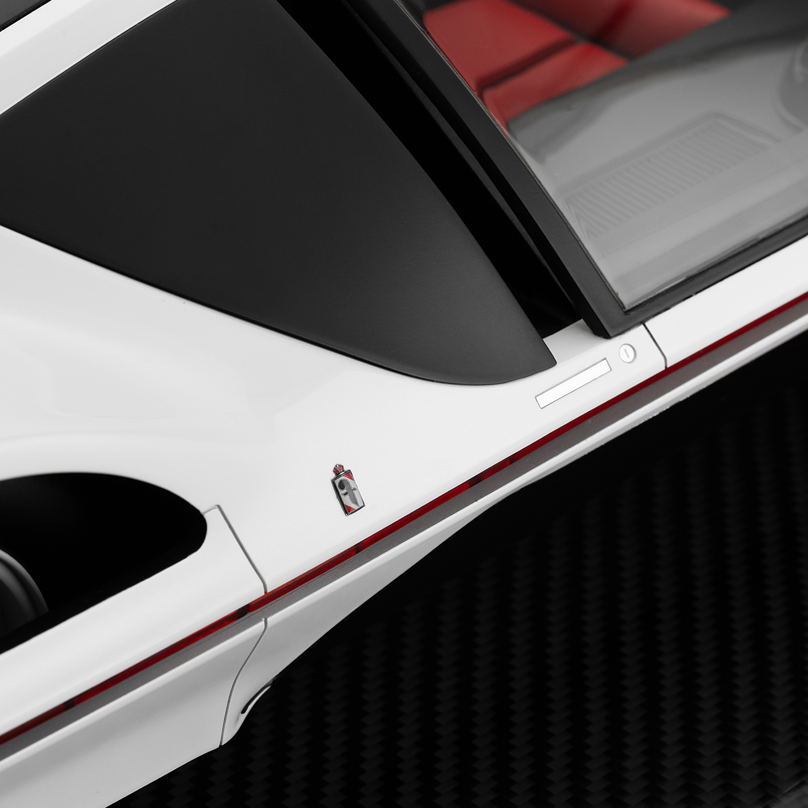 YUHAN x PININFARINA 512S  Modulo 1:8 Scale Models（limited 300）